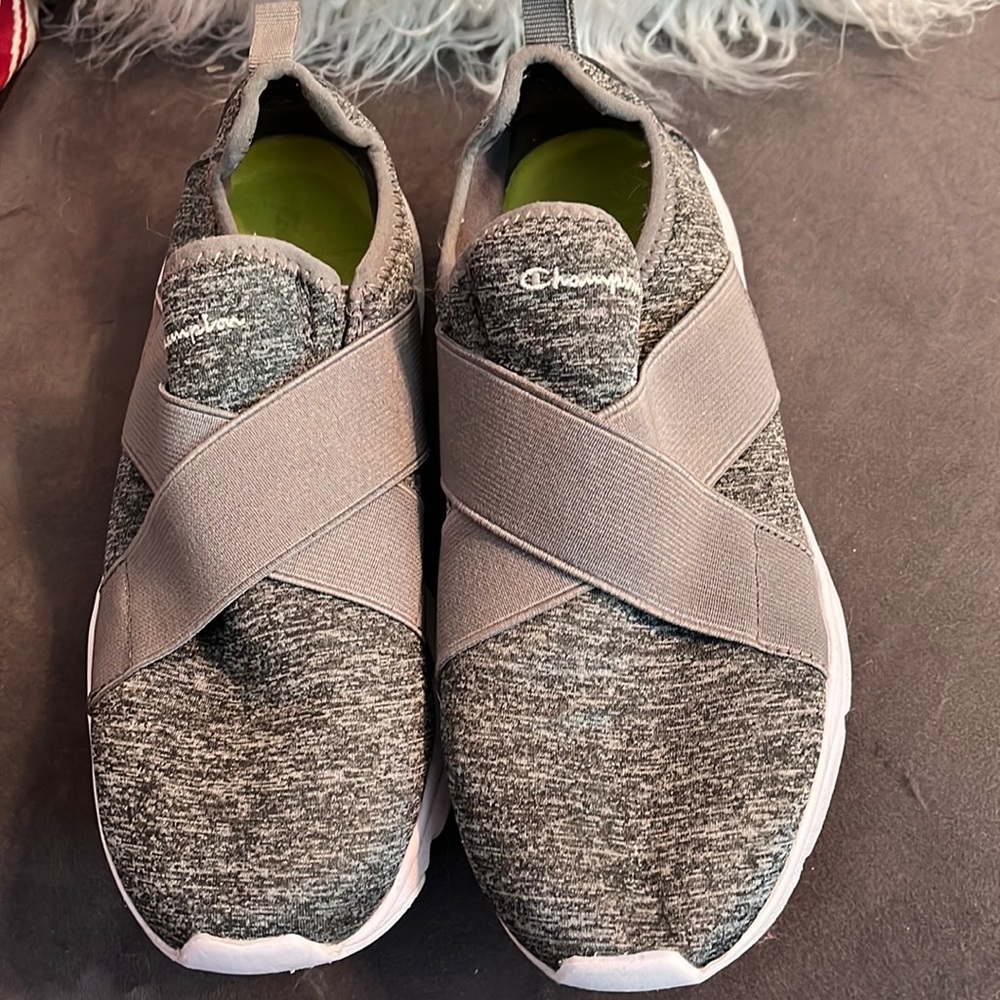 ❤️‍🔥BOGO free (equal or lesser value). Champion tennis shoes